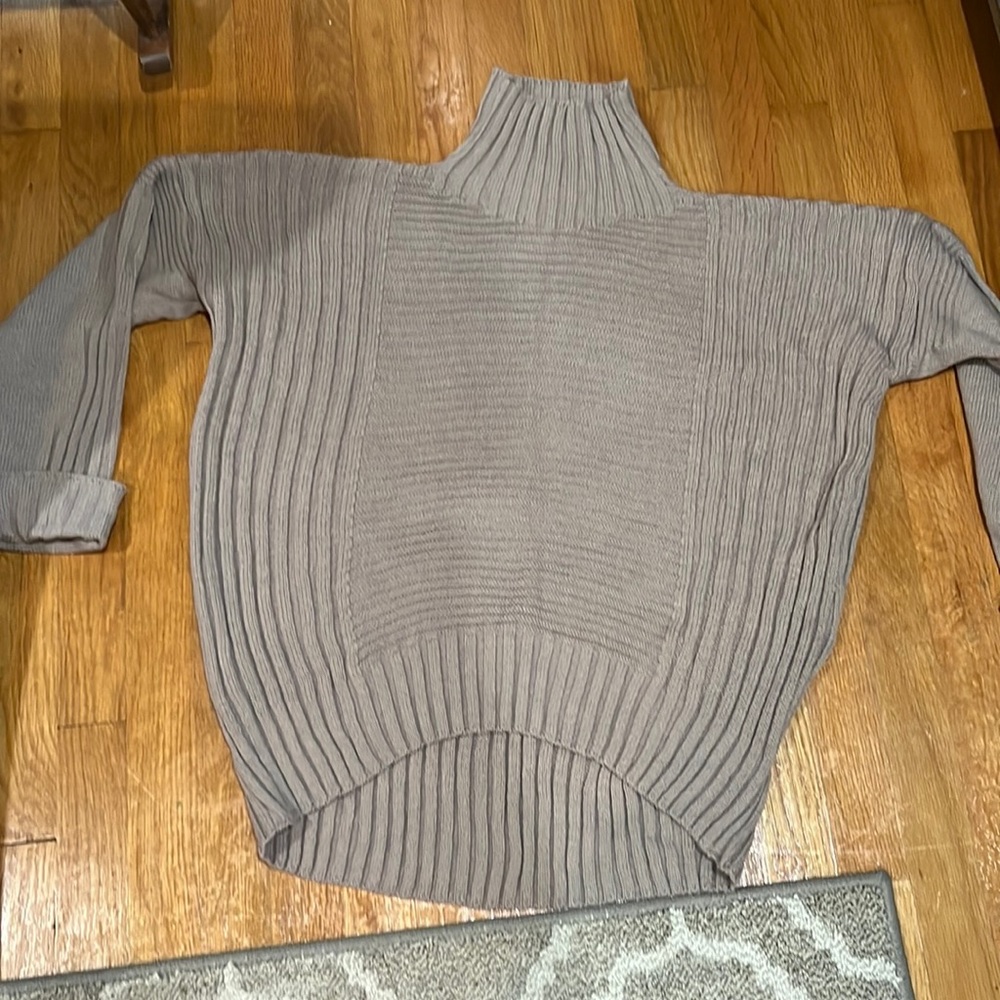 NWT taupe lightweight sweater